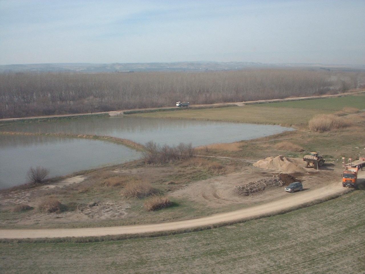 Crecida del Ebro el día 9-02-03 a su paso por la provincia de Zaragoza. 11