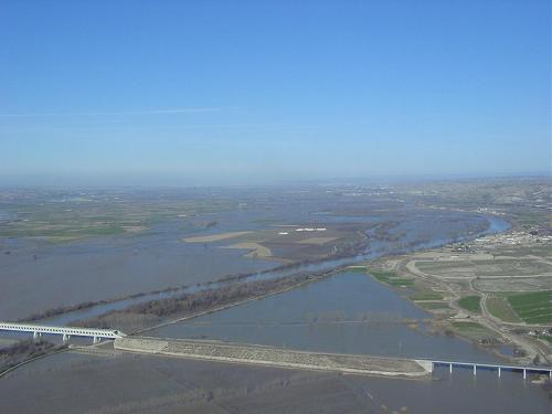 Crecida del Ebro el día 10-02-03 entre Zaragoza capital y el mar 238