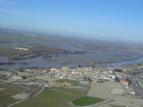 Crecida del Ebro el día 10-02-03 entre Zaragoza capital y el mar 239